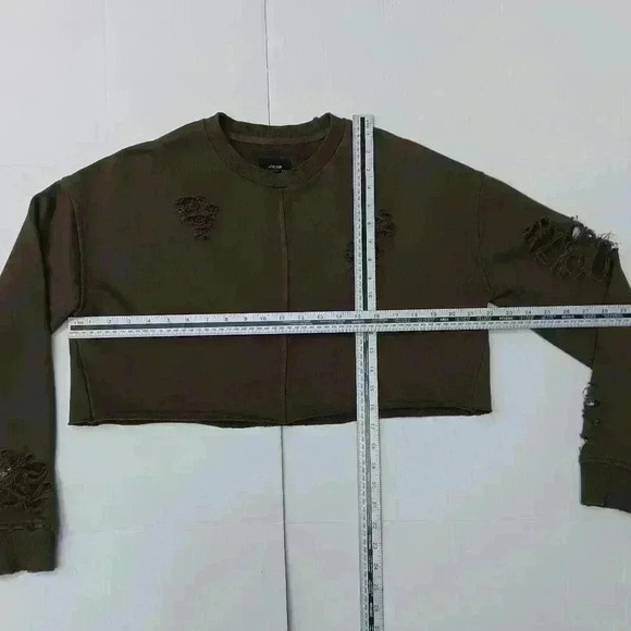 Joe's  women's cropped distressed sweatshirt. - Picture 5 of 9